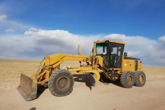 HW Motor Grader Working On The Mongolian Plateau